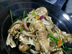 -虾弄弄海派小龙虾·牛羊蝎子火锅