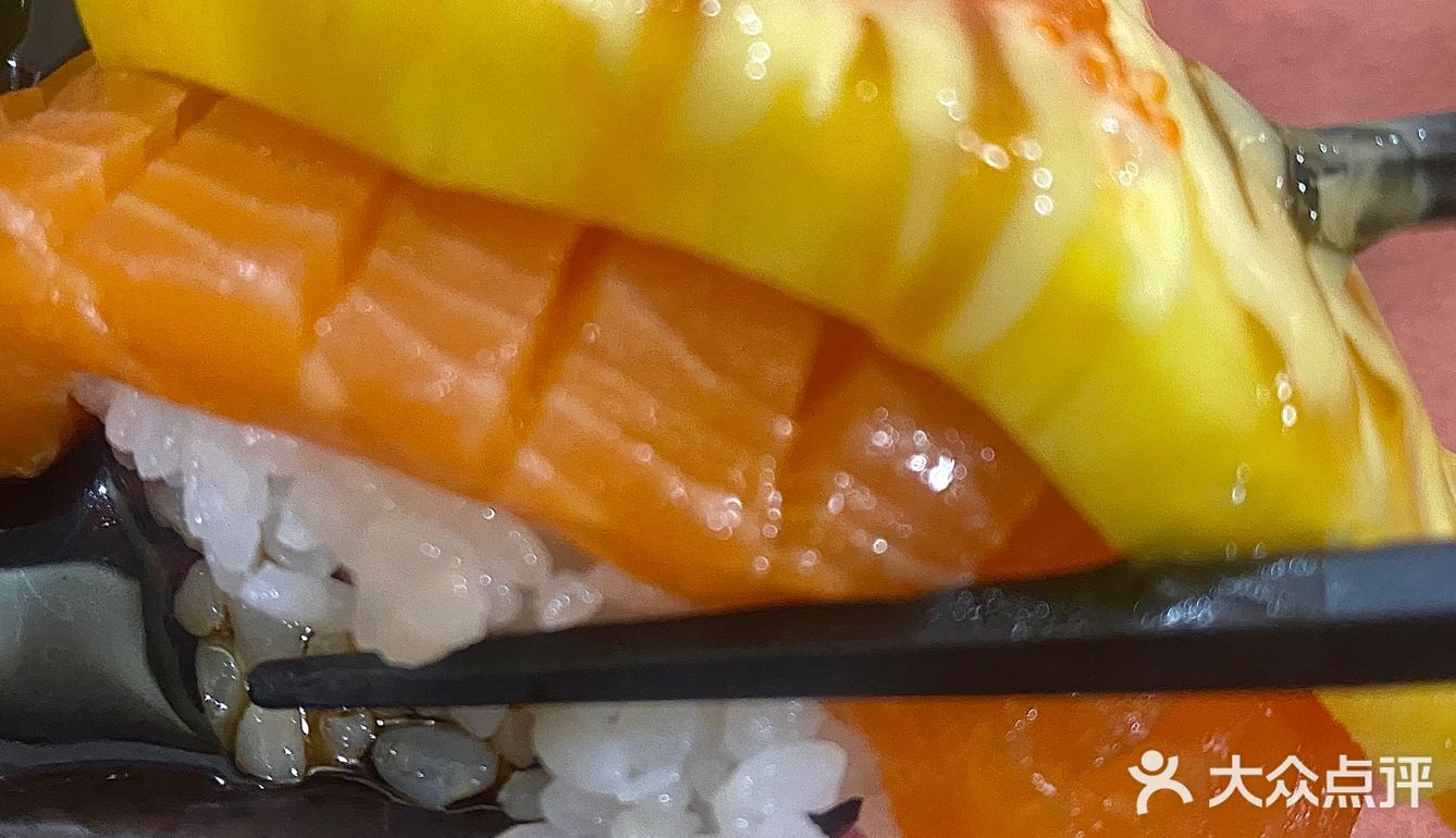 今天是请吃饭的漂亮姐姐—川派寿司🍣