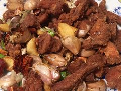 蒜爆牛肉-天添纸包鸡家常菜