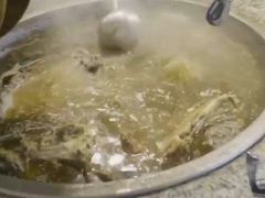 -熊大师牛羊粉(红谷凯旋店)
