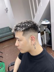 -乾健·烫染·接发SALON