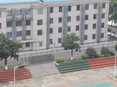 -武汉光谷广场杨家湾地铁站怡程酒店