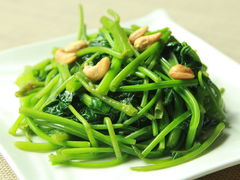 果仁菠菜-营养素健康餐厅