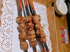 红柳大串羊肉-聚串门儿·东北烧烤(信义坊店)