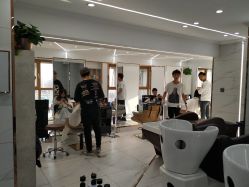 -小齐发型Star·Salon