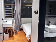 -全悦酒店(广州天河林和西地铁站店)