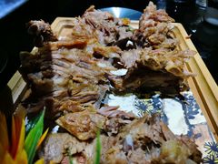 -东口码头·烧鸽子·鱼头泡饼·地方菜(金鹰悦城店)