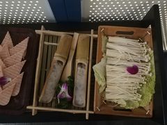 -尚尚仙·酸汤猪手·猪肚鸡火锅(华联万柳购物中心店)