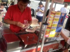 -詹爷爷乌节路街头冰淇淋