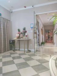 -蕾蕾美颜美容美体