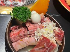 -山川小町·极番烧肉(新地假日广场店)