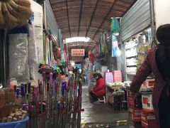 -利津路小商品批发市场