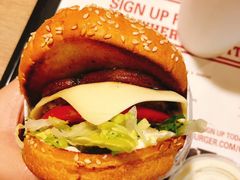 -The Habit Burger Grill 哈比特汉堡(复兴soho店)