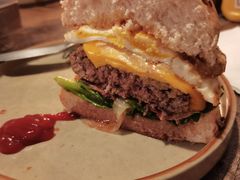 -HIGH FIVE哈福手工汉堡(桂林路店)