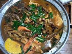 -东来菜馆•手抓海鲜家常菜•海鲜锅贴(鸽子窝店)