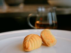 枫叶奶黄酥-临江宴(陆家嘴店)
