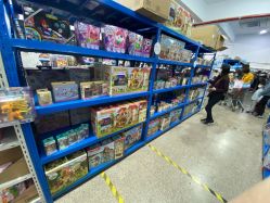 -逝水玩具折扣店