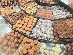 -Laderach 莱德拉(上海环贸iapm店)