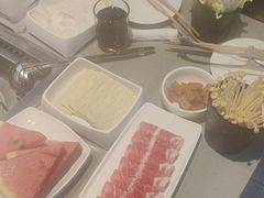 -海底捞火锅(杭州滨江九宜城店)