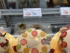 -花花卷卷·鲜食蛋糕(静安久光百货店)