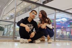 -T8 SALON