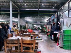 -四川小胡子海鲜(丁村万人海鲜广场店)