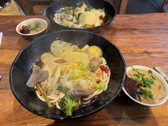 -万记麻辣烫国展总店