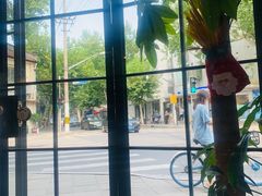 -Fridi Patisserie Cafe