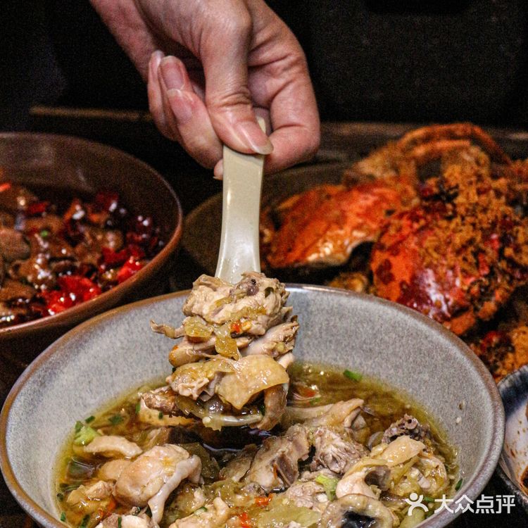 杭州‼️只有这家沉浸式餐酒馆才能让我心甘情愿掏钱~