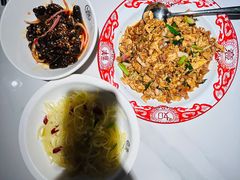 -江渔儿酸菜鱼(万科东荟城店)
