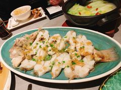 蒜蓉冬菜蒸鲈鱼-啫神·广州地标美食(北京路店)