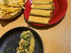 咖椰吐司-HELLO 27 意面·沙拉·帕尼尼