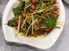 向群脆鱼皮-粤·向群饭店(龙津东路总店)
