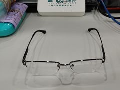 -豪门视光·星趣控·蔡司依视路眼镜代理商(中央大街店)