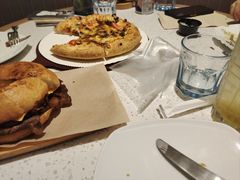 -必胜客(康华路店)