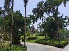 -亚龙湾喜来登·美景台大堂吧