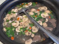 蘑菇肉丝鹅血汤-金典银峰老鹅馆·昆山菜(亭林公园店)