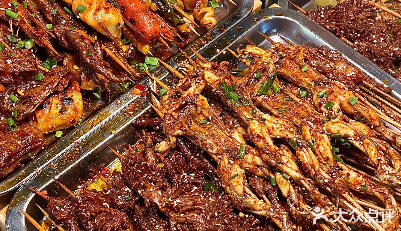 想把这家摊摊烧烤安利给全重庆 烤郡花巨好吃‼️