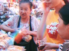 -瓦洛洛传统市场
