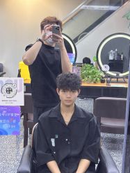 -藤野造型专业烫染接发