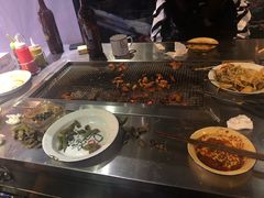 -马路牙子地桌烤肉(工体店)