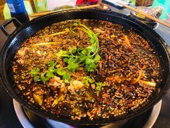 -鸿顺老铁锅美蛙鱼府(解放碑店)