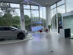 -上海永达奥诚奥迪4S店(申江路店)