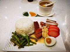 -香港新发烧腊茶餐厅(水围店)