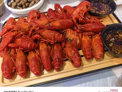 -肥肥虾庄·金牌油焖大虾(首义路店)
