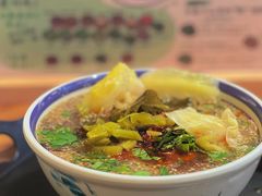 -云阿蛮云南生烫牛肉米线(奉贤路店)