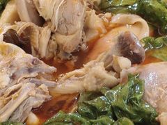 -满格嗦新疆椒麻鸡火锅.炒米粉(川大江安校区店)