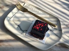 -UNI UNI(环亚凯瑟琳店)