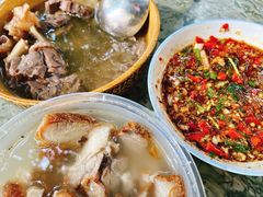 -汤锅大王(新平曹苏黄牛汤锅有限公司)