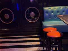 -UK派对KTV(日月广场店)